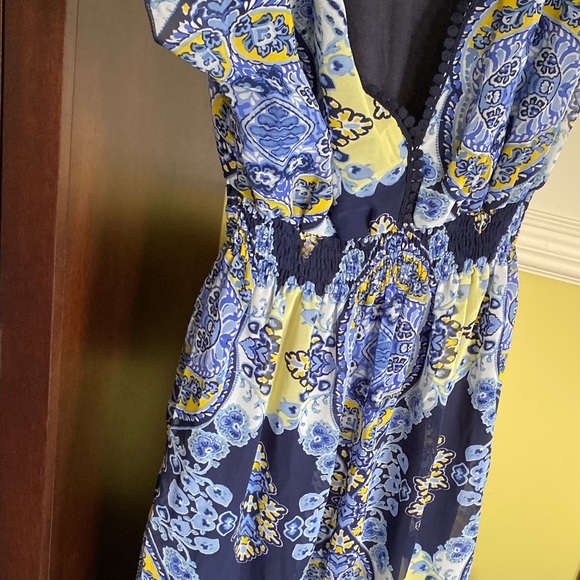 Dress - Picture 2 of 3